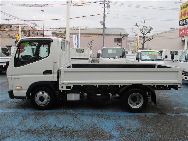 https://jema-auto-bucket.eu-central-1.linodeobjects.com/uploads/1760623645737-06365872_04.jpg