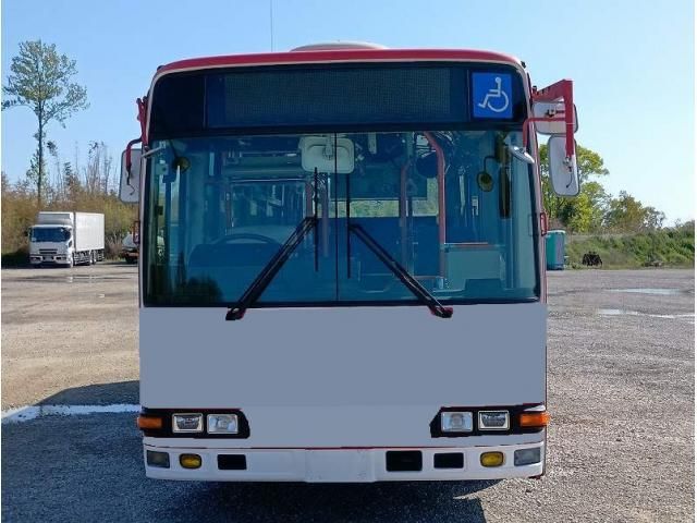 https://jema-auto-bucket.eu-central-1.linodeobjects.com/uploads/1776908876507-11365048_01.jpg