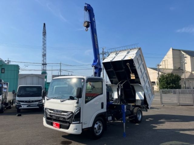 https://jema-auto-bucket.eu-central-1.linodeobjects.com/uploads/1777686941248-23550149_01.jpg