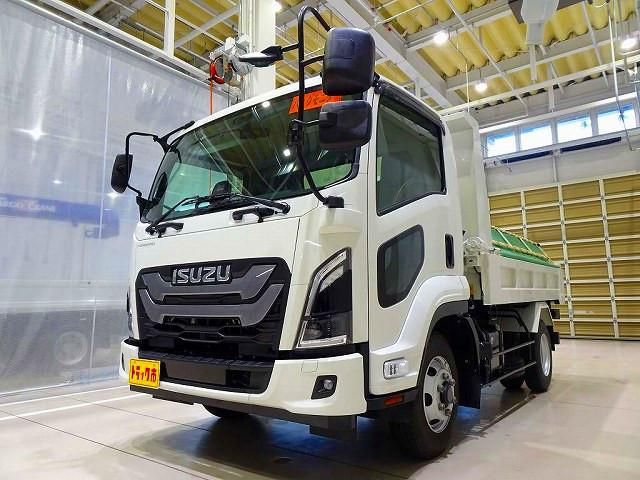 https://jema-auto-bucket.eu-central-1.linodeobjects.com/uploads/1778035948490-00665233_01.jpg