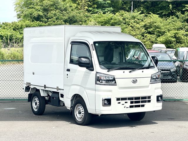 https://jema-auto-bucket.eu-central-1.linodeobjects.com/uploads/1778673516835-18250080_01.jpg