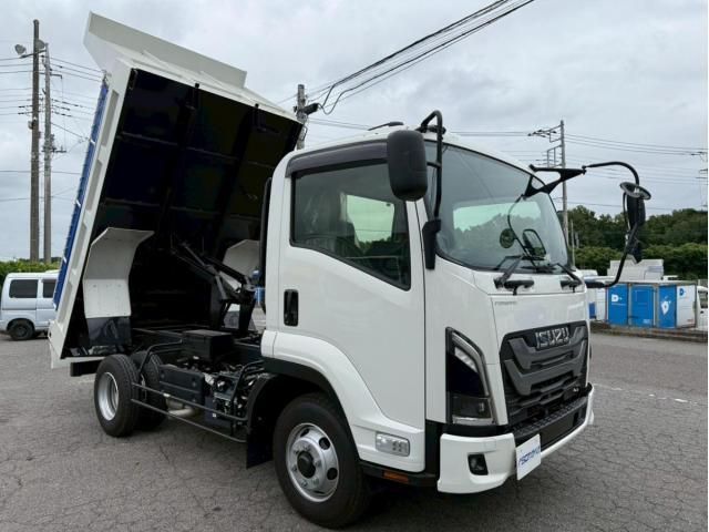 https://jema-auto-bucket.eu-central-1.linodeobjects.com/uploads/1783511252406-17265003_01.jpg