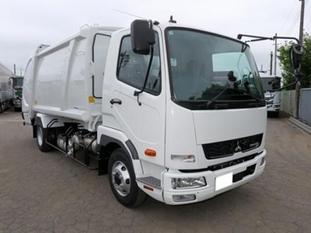https://jema-auto-bucket.eu-central-1.linodeobjects.com/uploads/1784029685500-17565018_01.jpg